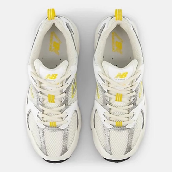 NEW BALANCE 530 SNEAKERS SEA SALT / WHITE / GINGER LEMON NEW - Picture 2 of 12